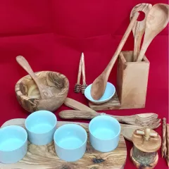 Geschenke aus feinem Olivenholz für Tisch und Küche. Geschenke aus Olivenholz